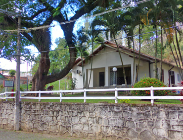 Acomodaes - Hotel Colonial - Santansia - Barra do Pira